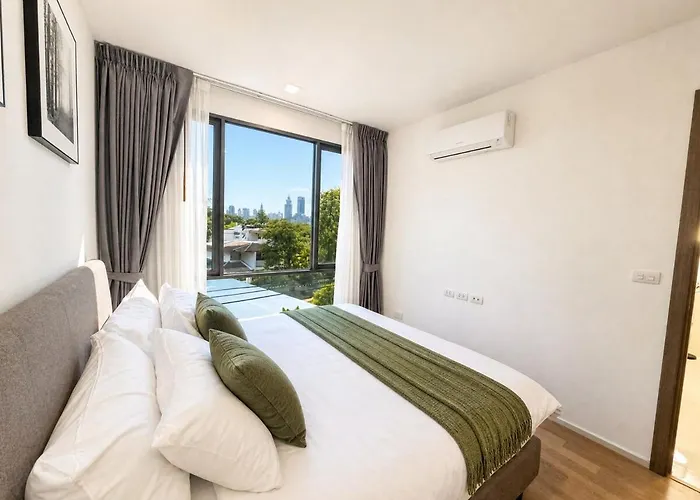 Luxury & Spacious 1 Bedroom - Asoke * 曼谷